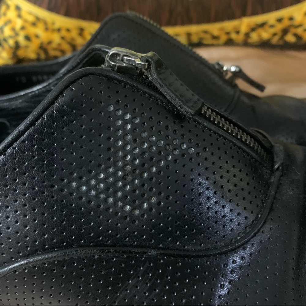 Louis Vuitton Loafers - Picture 5 of 13